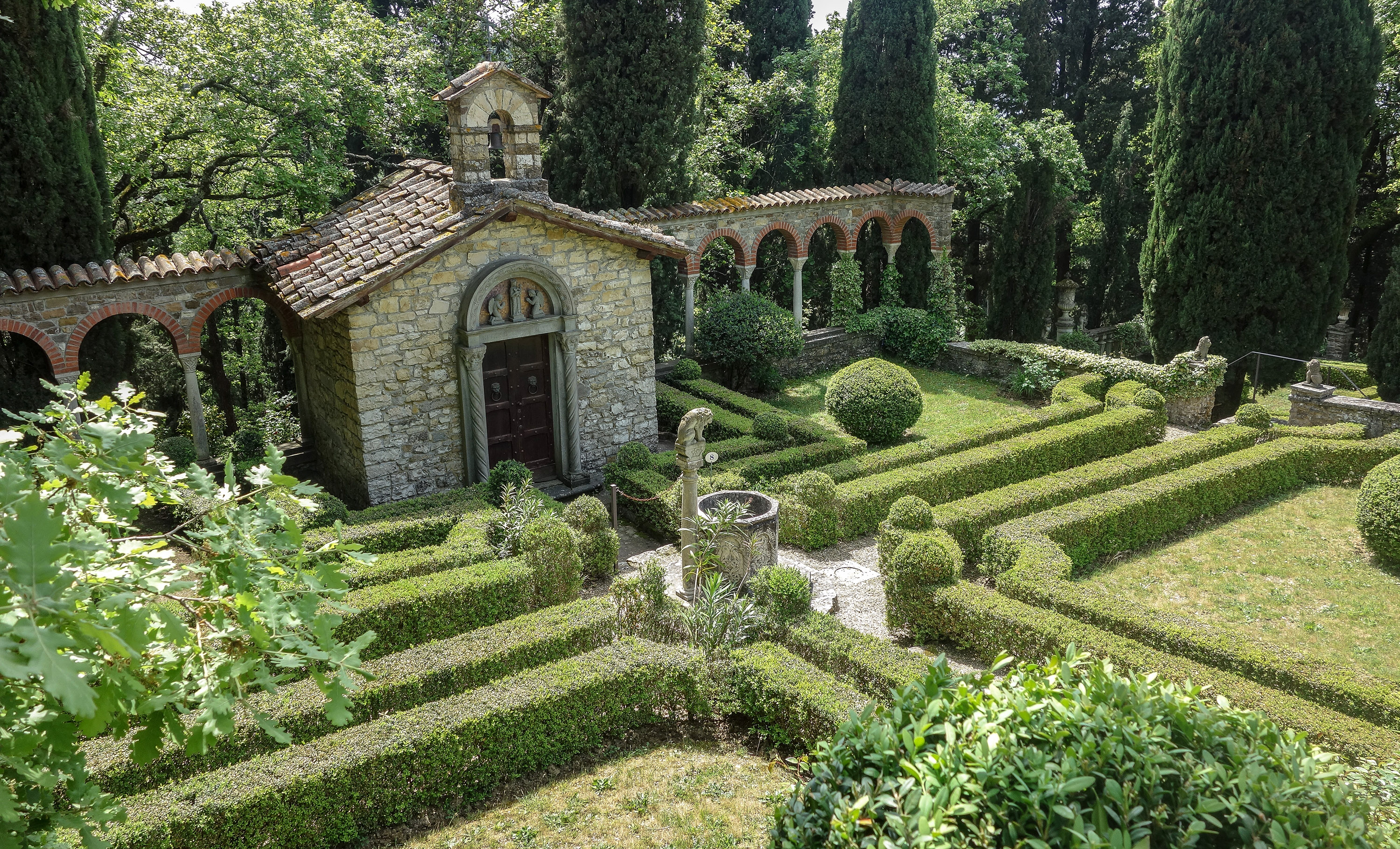   (Fonte Lucente) Villa Peyron